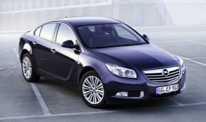 Opel Insignia 2012 модельного года: новые двигатели