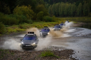  Land Rover  :  