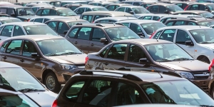 Продажи легковых и легких коммерческих автомобилей в РФ выросли на 20,5% в январе-апреле - до 545,3 тыс.
