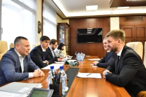 Генеральный директор холдинга «Кордиант» Дмитрий Горбачев посетил Ярославский шинный завод и встретился с губернатором региона Генеральный директор холдинга «Кордиант» Дмитрий Горбачев посетил Ярославский шинный завод и встретился с губернатором региона